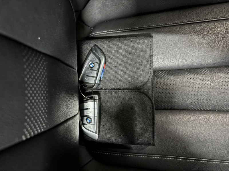 Photo 36 de l'offre de BMW X5  xDrive45e 394 ch BVA8 G05 M Sport à 61990€ chez MKP Distribution