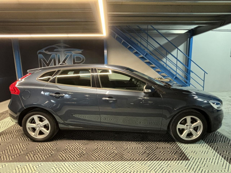 Photo 6 de l'offre de VOLVO V40  D2 120 Kinetic à 12990€ chez MKP Distribution