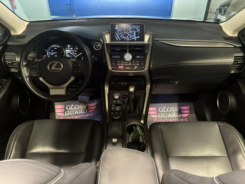 Photo 12 de l'offre de LEXUS NX  300h 4WD E-CVT Executive à 25990€ chez MKP Distribution