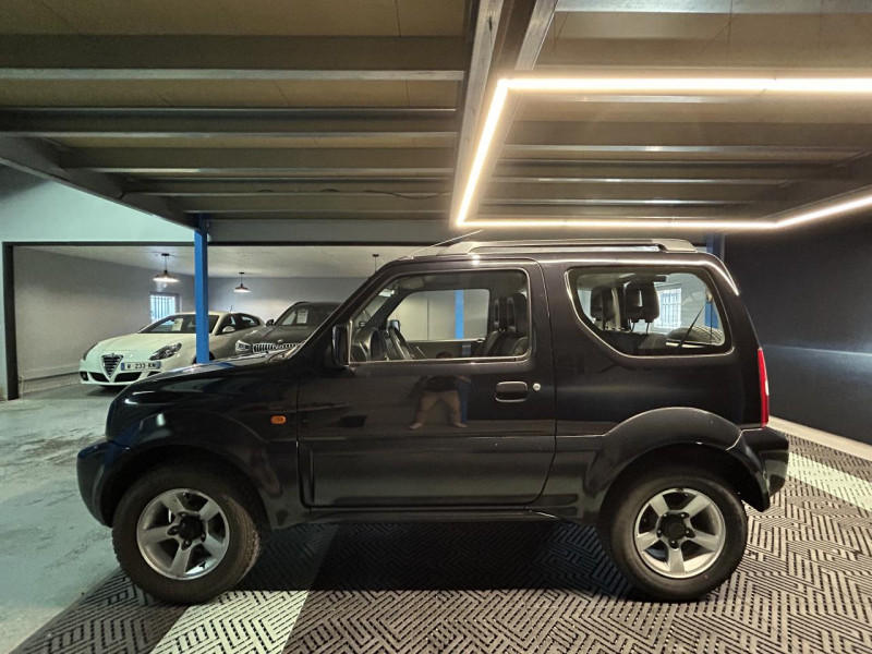 Photo 2 de l'offre de SUZUKI JIMNY 1.3 VVT 86ch JLX à 13490€ chez MKP Distribution