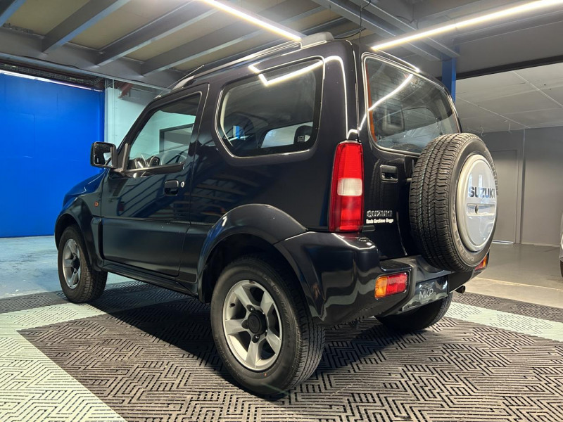 Photo 3 de l'offre de SUZUKI JIMNY 1.3 VVT 86ch JLX à 13490€ chez MKP Distribution