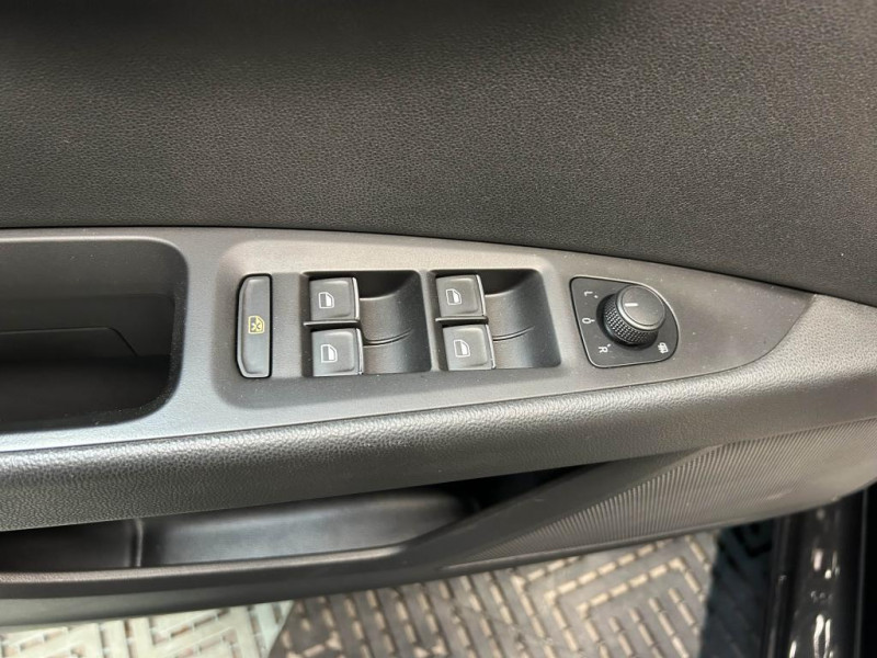 Photo 32 de l'offre de SEAT LEON 1.8 TFSI 180 FR BVM à 15490€ chez MKP Distribution