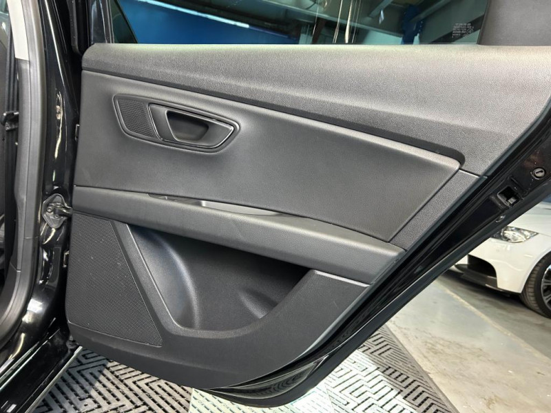 Photo 44 de l'offre de SEAT LEON 1.8 TFSI 180 FR BVM à 15490€ chez MKP Distribution