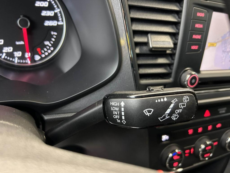 Photo 16 de l'offre de SEAT LEON 1.8 TFSI 180 FR BVM à 15490€ chez MKP Distribution