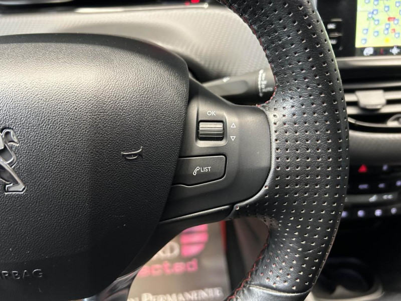 Photo 14 de l'offre de PEUGEOT 208 1.2 THP Puretech 110  GTLINE à 7990€ chez MKP Distribution