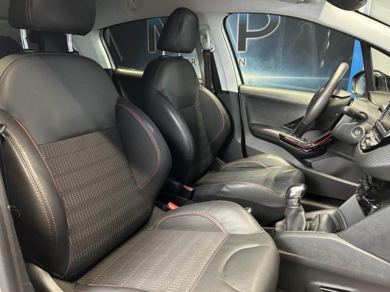 Photo 38 de l'offre de PEUGEOT 208 1.2 THP Puretech 110  GTLINE à 7990€ chez MKP Distribution