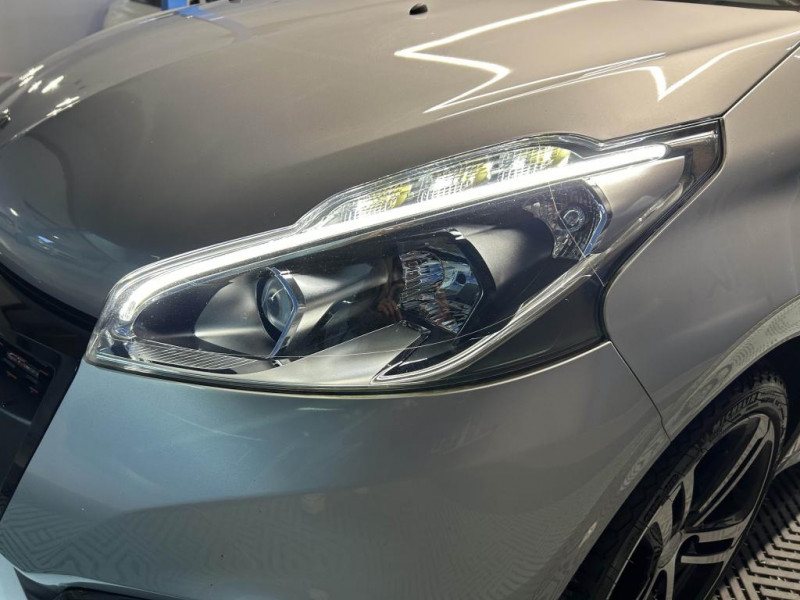 Photo 43 de l'offre de PEUGEOT 208 1.2 THP Puretech 110  GTLINE à 7990€ chez MKP Distribution