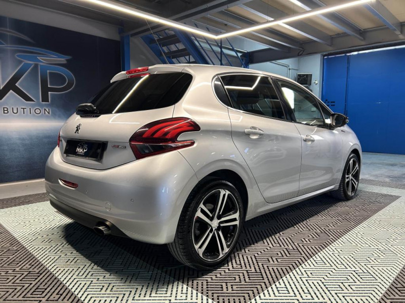 Photo 5 de l'offre de PEUGEOT 208 1.2 THP Puretech 110  GTLINE à 7990€ chez MKP Distribution