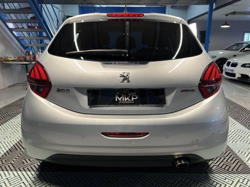Photo 4 de l'offre de PEUGEOT 208 1.2 THP Puretech 110  GTLINE à 7990€ chez MKP Distribution