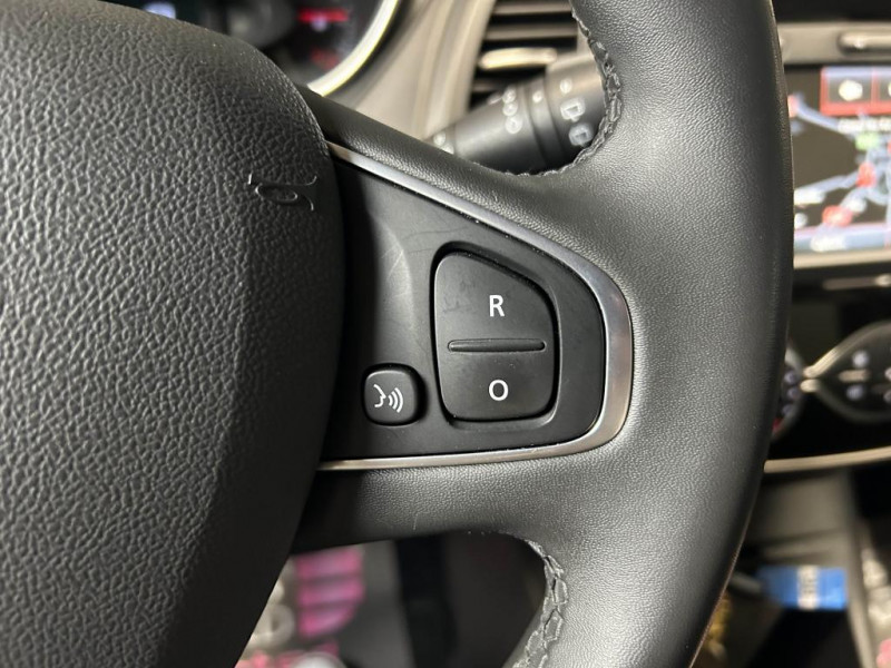 Photo 14 de l'offre de RENAULT CAPTUR 0.9 TCe 90  Intens BVM à 12490€ chez MKP Distribution