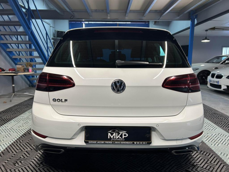 Photo 4 de l'offre de VOLKSWAGEN GOLF 7 1.5 TSI 150 Carat + Pack R Line BVM à 18490€ chez MKP Distribution