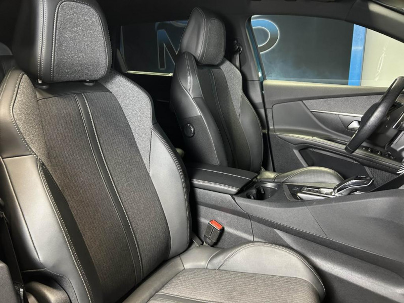 Photo 48 de l'offre de PEUGEOT 5008  1.5 BlueHDi 130 GT Line BVA 7 places à 21490€ chez MKP Distribution