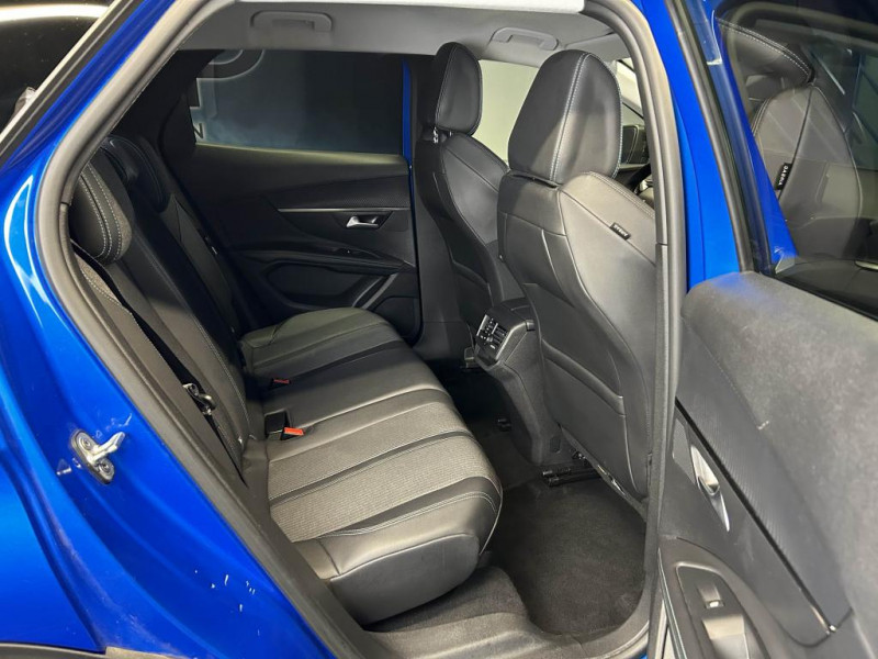 Photo 39 de l'offre de PEUGEOT 3008 1.5 BlueHDi 130 Allure Pack BVA à 21490€ chez MKP Distribution