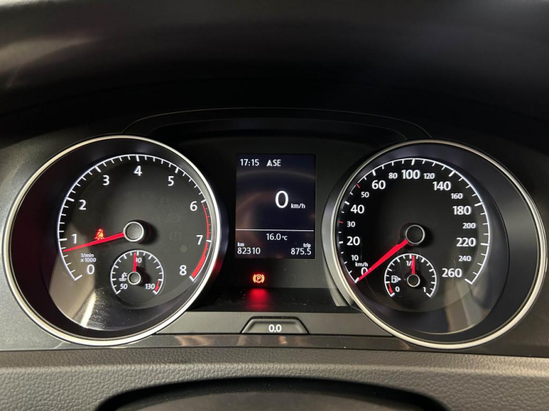 Photo 12 de l'offre de VOLKSWAGEN GOLF 7 1.5 TSI 150 Carat + Pack R Line BVM à 18490€ chez MKP Distribution