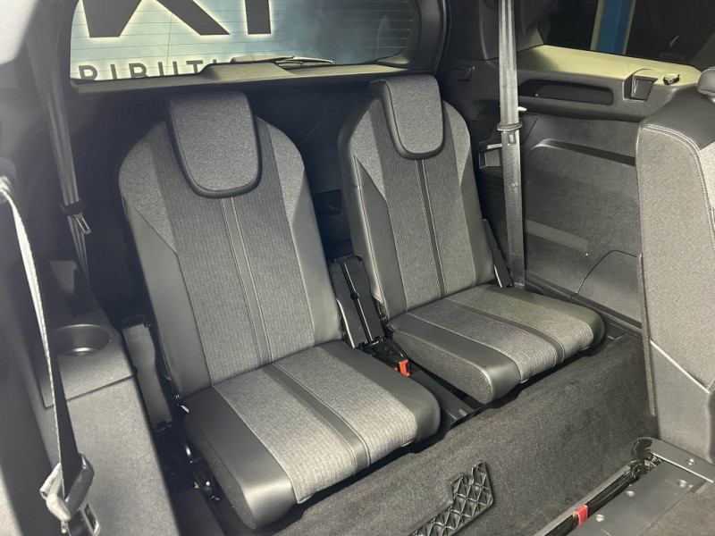 Photo 45 de l'offre de PEUGEOT 5008  1.5 BlueHDi 130 GT Line BVA 7 places à 21490€ chez MKP Distribution