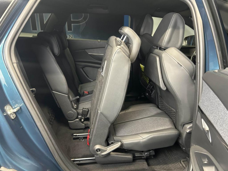Photo 44 de l'offre de PEUGEOT 5008  1.5 BlueHDi 130 GT Line BVA 7 places à 21490€ chez MKP Distribution