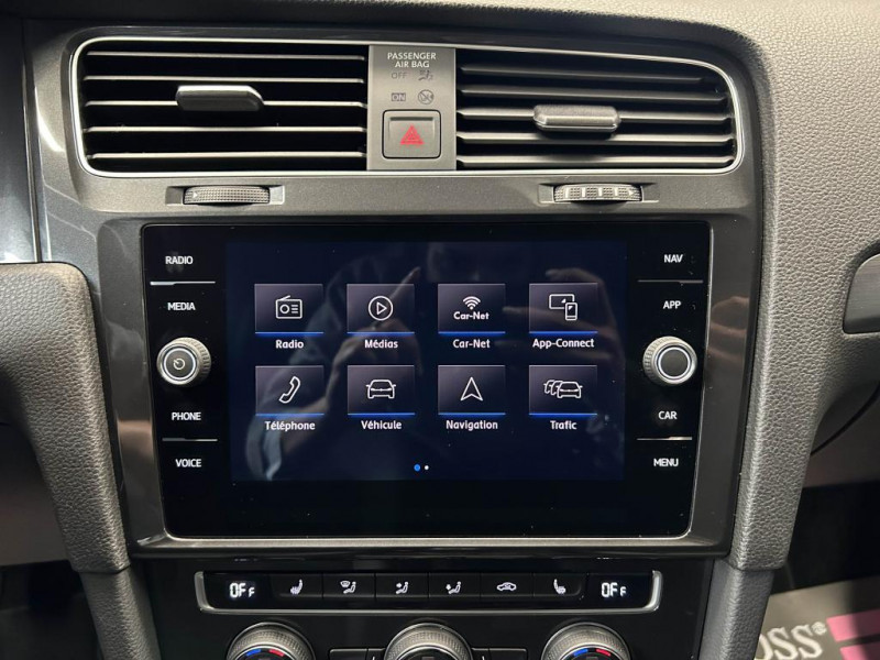 Photo 24 de l'offre de VOLKSWAGEN GOLF 7 1.5 TSI 150 Carat + Pack R Line BVM à 18490€ chez MKP Distribution