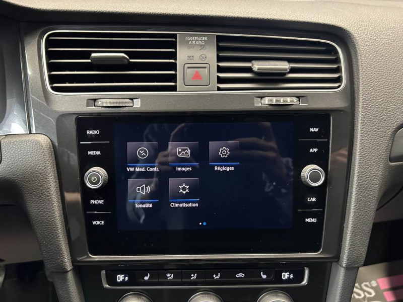 Photo 23 de l'offre de VOLKSWAGEN GOLF 7 1.5 TSI 150 Carat + Pack R Line BVM à 18490€ chez MKP Distribution