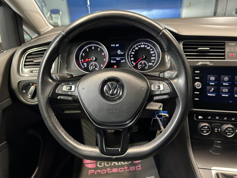 Photo 13 de l'offre de VOLKSWAGEN GOLF 7 1.5 TSI 150 Carat + Pack R Line BVM à 18490€ chez MKP Distribution