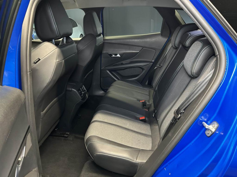 Photo 37 de l'offre de PEUGEOT 3008 1.5 BlueHDi 130 Allure Pack BVA à 21490€ chez MKP Distribution