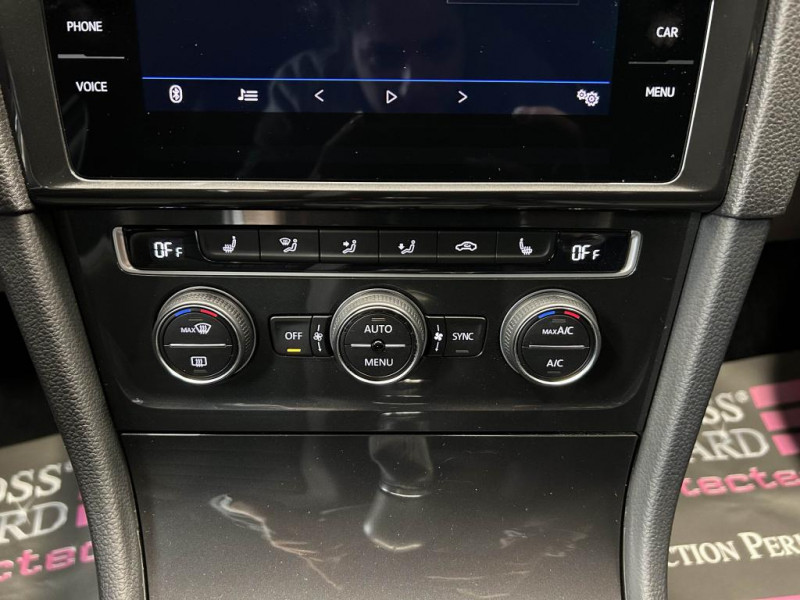 Photo 25 de l'offre de VOLKSWAGEN GOLF 7 1.5 TSI 150 Carat + Pack R Line BVM à 18490€ chez MKP Distribution