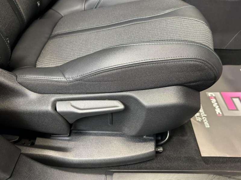 Photo 49 de l'offre de PEUGEOT 3008 1.5 BlueHDi 130 Allure Pack BVA à 21490€ chez MKP Distribution