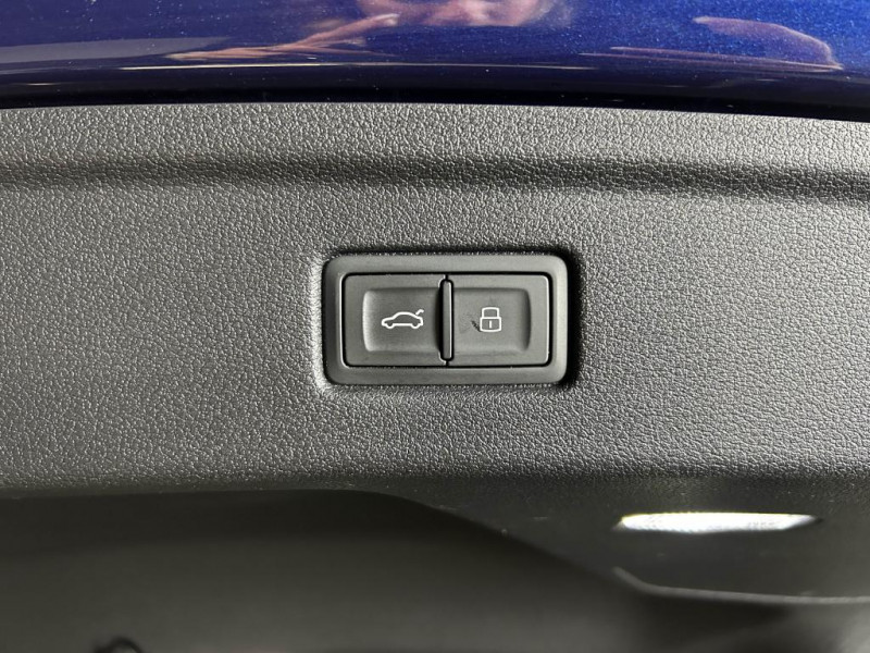 Photo 10 de l'offre de AUDI A5 SPORTBACK  2.0 TFSI 190 Design Luxe BVA à 23990€ chez MKP Distribution