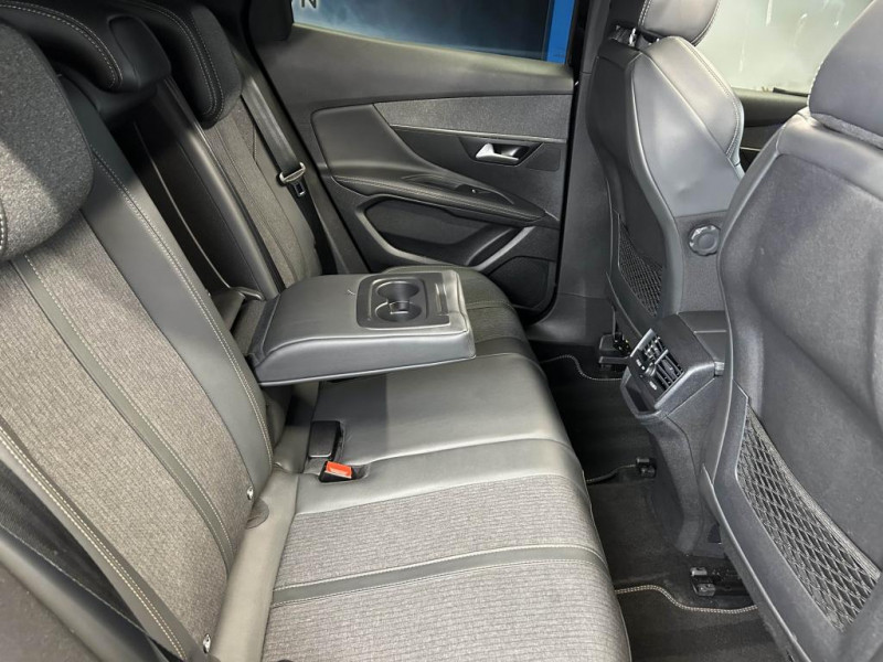 Photo 40 de l'offre de PEUGEOT 3008 1.5 BlueHDi 130 GT Line BVA à 22990€ chez MKP Distribution
