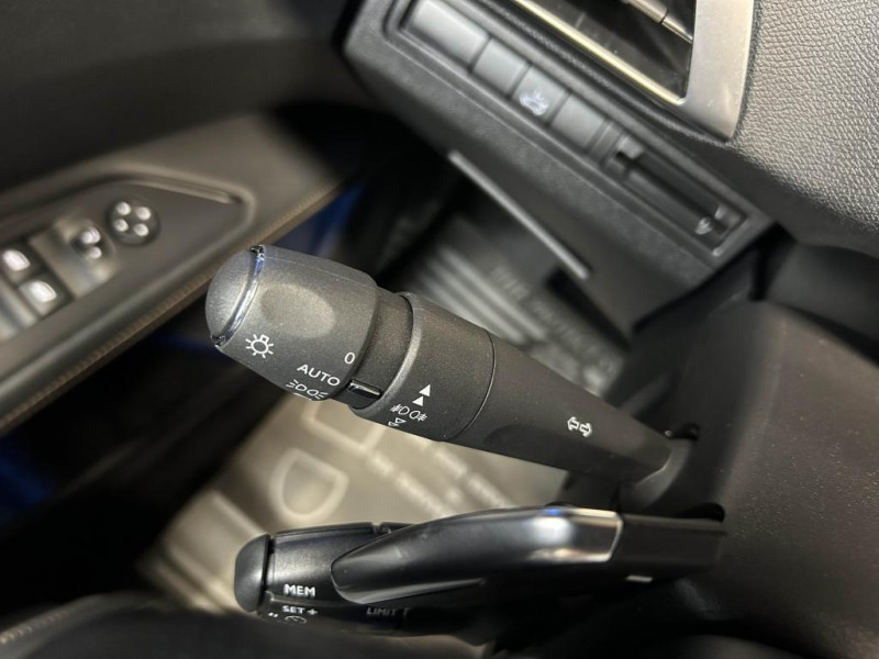 Photo 16 de l'offre de PEUGEOT 3008 1.5 BlueHDi 130 GT Line BVA à 22990€ chez MKP Distribution