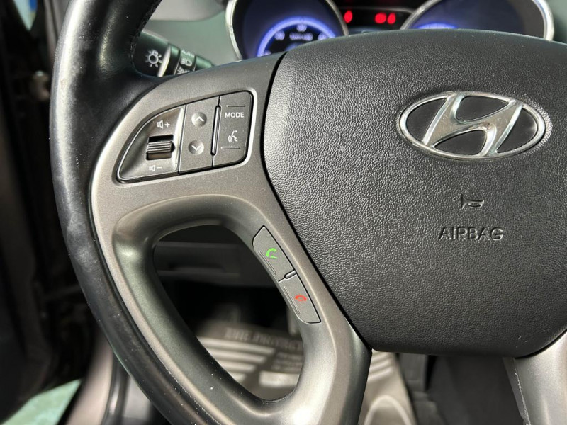 Photo 14 de l'offre de HYUNDAI ix35 2.0 136 PREMIUM BVM  à 10990€ chez MKP Distribution