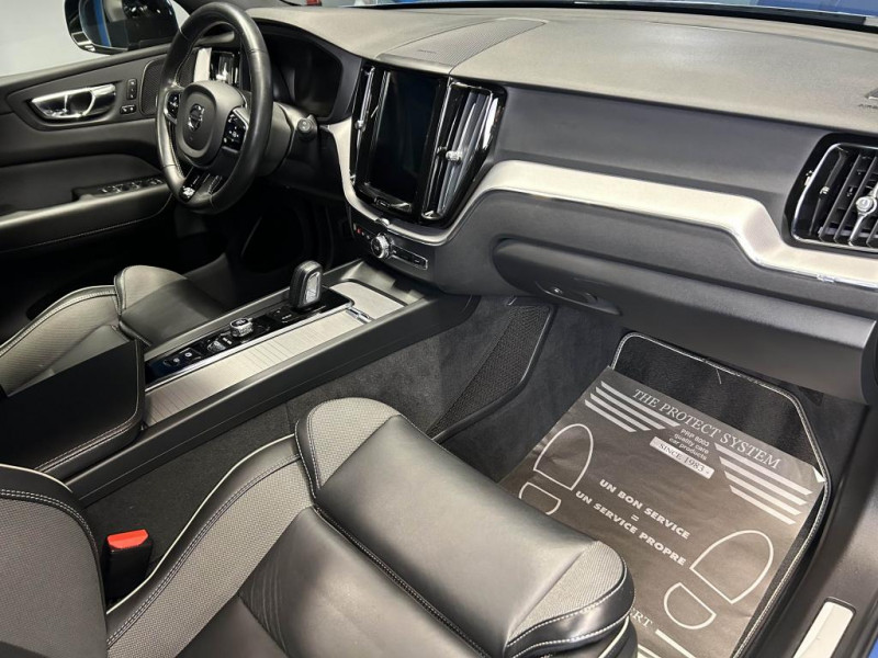Photo 47 de l'offre de VOLVO XC60 2.0 T8 390  R-Design GEARTRONIC 8 à 34490€ chez MKP Distribution