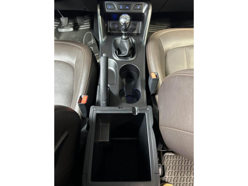 Photo 23 de l'offre de HYUNDAI ix35 2.0 136 PREMIUM BVM  à 10990€ chez MKP Distribution