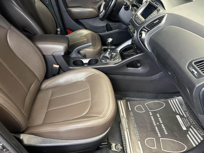 Photo 42 de l'offre de HYUNDAI ix35 2.0 136 PREMIUM BVM  à 10990€ chez MKP Distribution