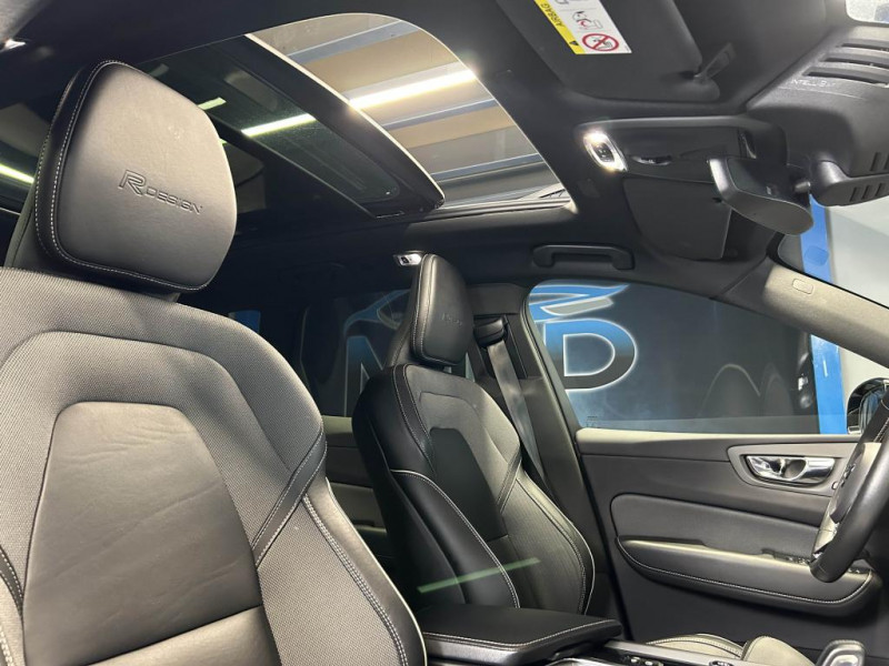 Photo 48 de l'offre de VOLVO XC60 2.0 T8 390  R-Design GEARTRONIC 8 à 34490€ chez MKP Distribution