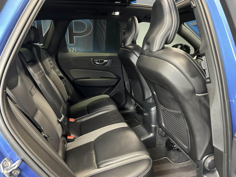 Photo 40 de l'offre de VOLVO XC60 2.0 T8 390  R-Design GEARTRONIC 8 à 34490€ chez MKP Distribution