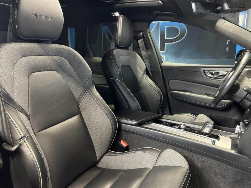 Photo 46 de l'offre de VOLVO XC60 2.0 T8 390  R-Design GEARTRONIC 8 à 34490€ chez MKP Distribution