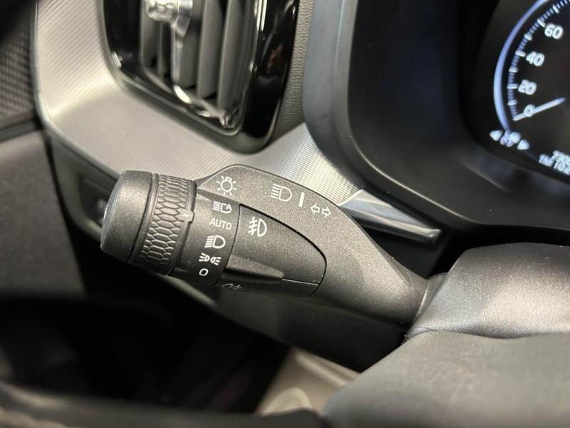 Photo 16 de l'offre de VOLVO XC60 2.0 T8 390  R-Design GEARTRONIC 8 à 34490€ chez MKP Distribution