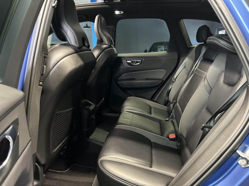Photo 37 de l'offre de VOLVO XC60 2.0 T8 390  R-Design GEARTRONIC 8 à 34490€ chez MKP Distribution