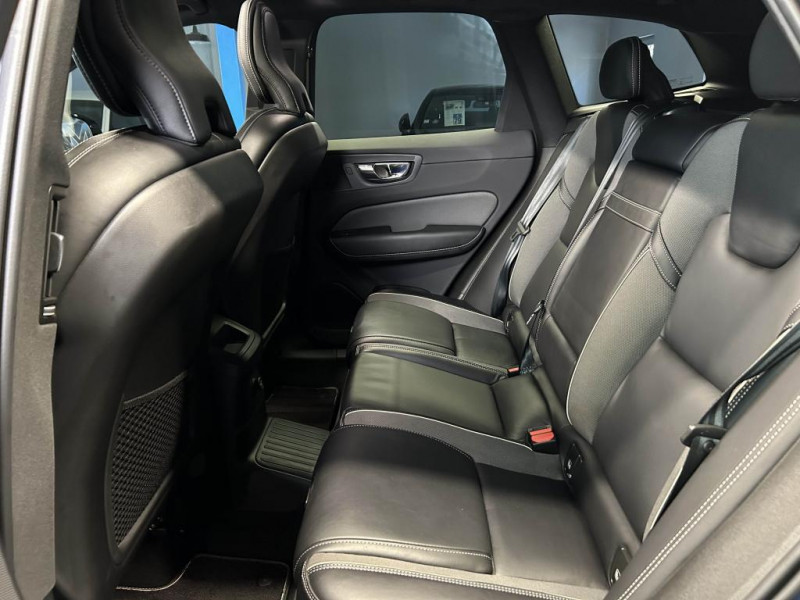 Photo 38 de l'offre de VOLVO XC60 2.0 T8 390  R-Design GEARTRONIC 8 à 34490€ chez MKP Distribution