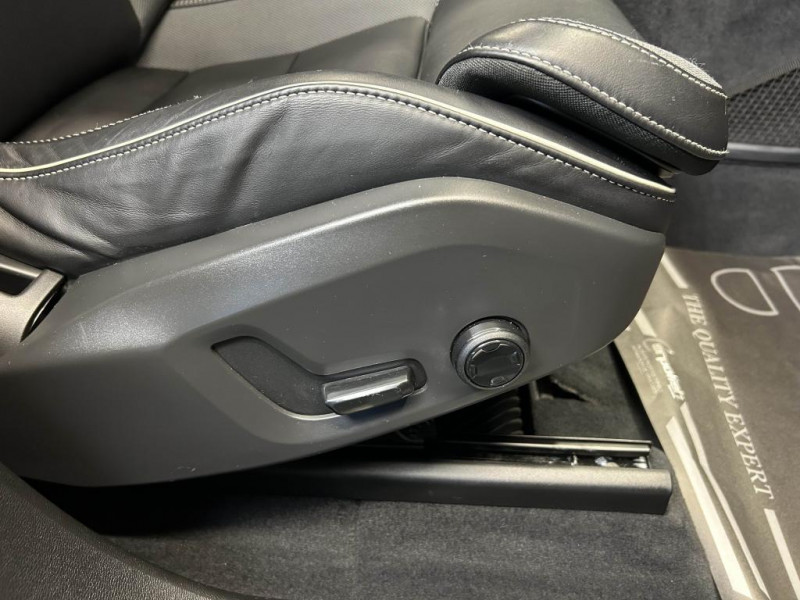 Photo 49 de l'offre de VOLVO XC60 2.0 T8 390  R-Design GEARTRONIC 8 à 34490€ chez MKP Distribution