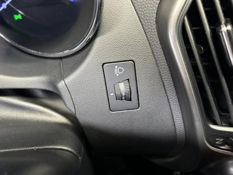 Photo 18 de l'offre de HYUNDAI ix35 2.0 136 PREMIUM BVM  à 10990€ chez MKP Distribution