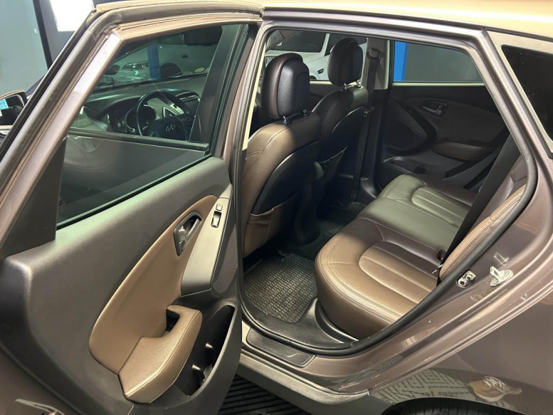Photo 36 de l'offre de HYUNDAI ix35 2.0 136 PREMIUM BVM  à 10990€ chez MKP Distribution