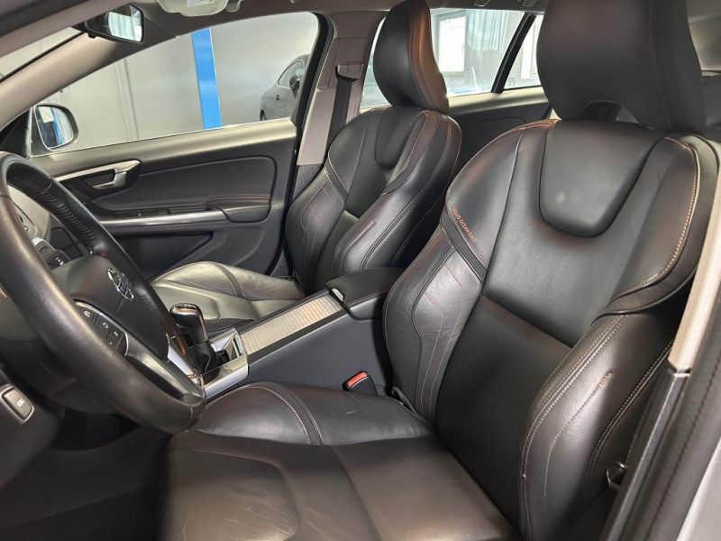 Photo 24 de l'offre de VOLVO V60 2.0 D3 150 Ocean Race BVM à 14990€ chez MKP Distribution