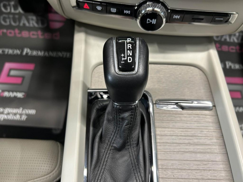 Photo 28 de l'offre de VOLVO XC60 2.0 T5 250 Inscription BVA à 25990€ chez MKP Distribution