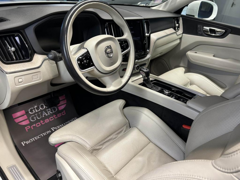Photo 36 de l'offre de VOLVO XC60 2.0 T5 250 Inscription BVA à 25990€ chez MKP Distribution