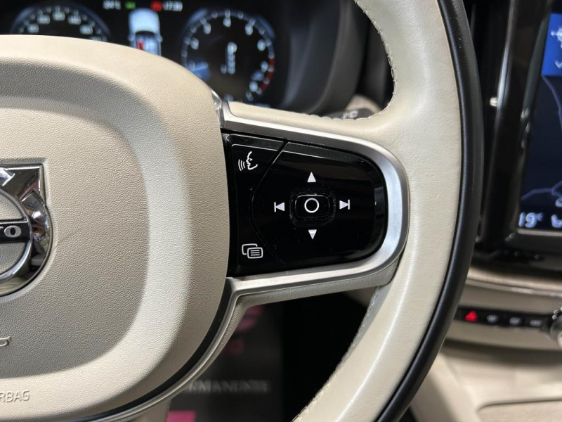 Photo 17 de l'offre de VOLVO XC60 2.0 T5 250 Inscription BVA à 25990€ chez MKP Distribution