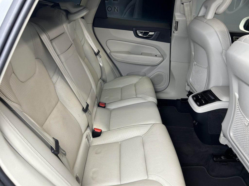 Photo 42 de l'offre de VOLVO XC60 2.0 T5 250 Inscription BVA à 25990€ chez MKP Distribution