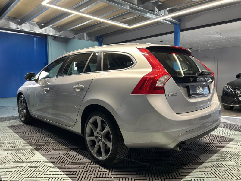 Photo 3 de l'offre de VOLVO V60 2.0 D3 150 Ocean Race BVM à 14990€ chez MKP Distribution