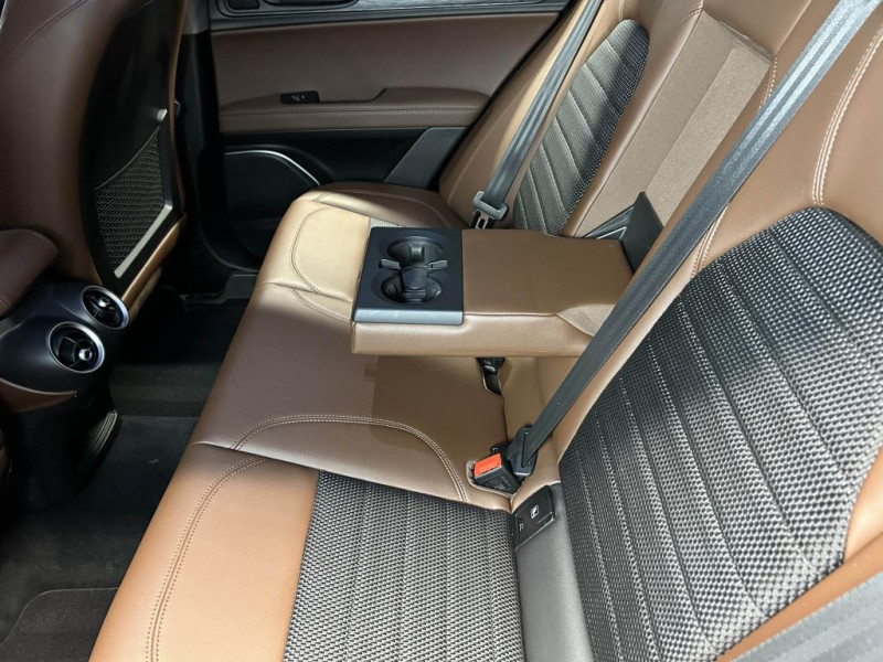 Photo 34 de l'offre de ALFA ROMEO STELVIO 2.2 DIESEL 210  Q4 SUPER AT8 à 26990€ chez MKP Distribution