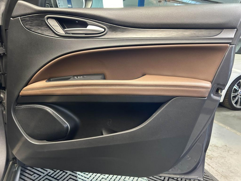 Photo 44 de l'offre de ALFA ROMEO STELVIO 2.2 DIESEL 210  Q4 SUPER AT8 à 26990€ chez MKP Distribution